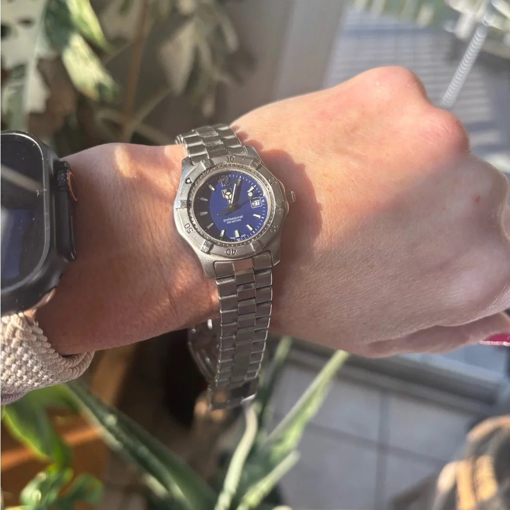 Tag Heuer Silver Watch with Deep Blue Dial sapphire crystal - Picture 7 of 7